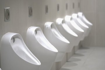 Does the Type of Urinal Screen Matter? A Hospital Study Says Yes